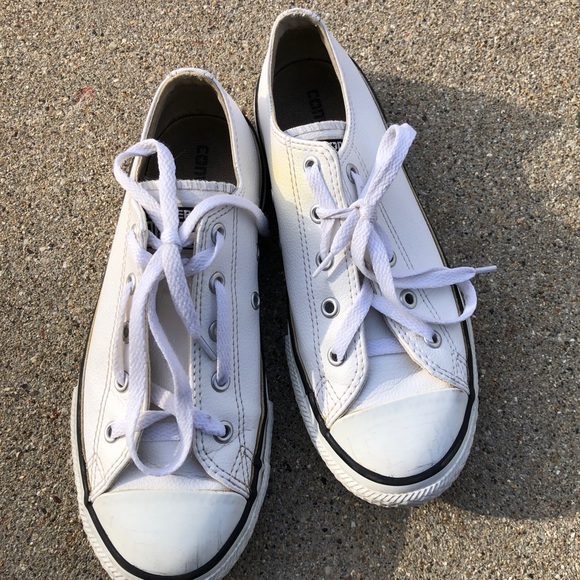 Converse All Star White Faux Leather Sneakers. - Picture 2 of 8